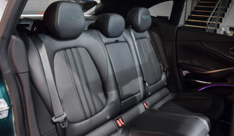 Aston Martin DBX 707 lleno