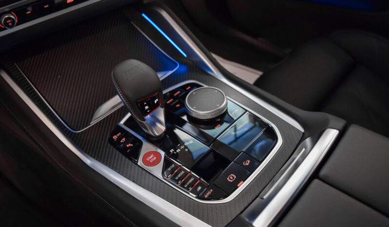 BMW XM 50e lleno