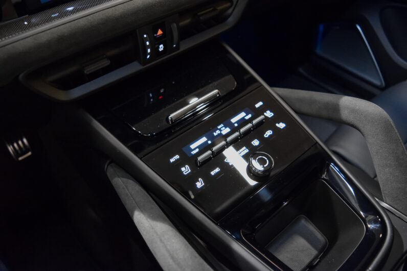 Porsche Cayenne Coupé Turbo E-Hybrid GT lleno