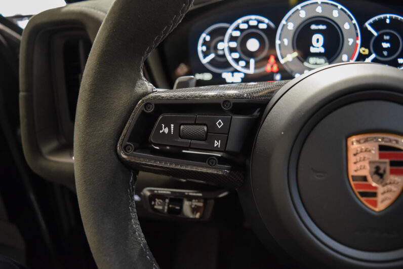 Porsche Cayenne Coupé Turbo E-Hybrid GT lleno