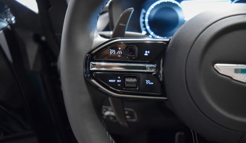 Aston Martin DBX 707 lleno