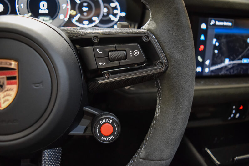 Porsche Cayenne Coupé Turbo E-Hybrid GT lleno