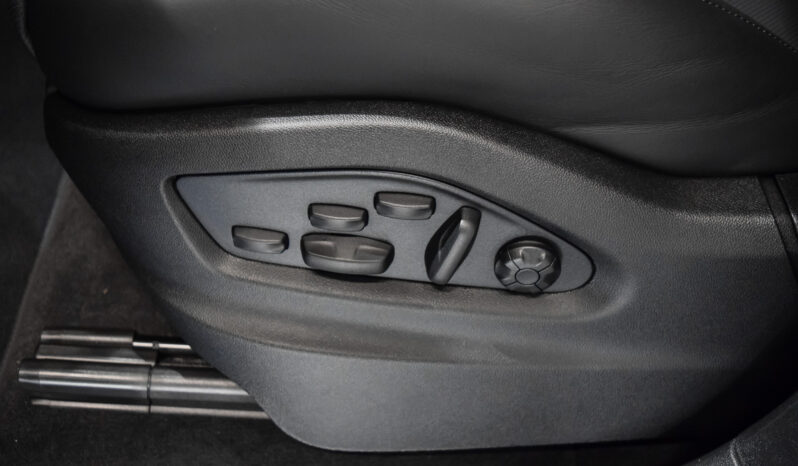 Porsche Cayenne Coupé E-Hybrid Black Edition lleno
