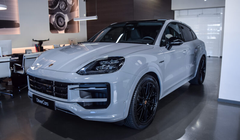 Porsche Cayenne Coupé E-Hybrid Black Edition lleno