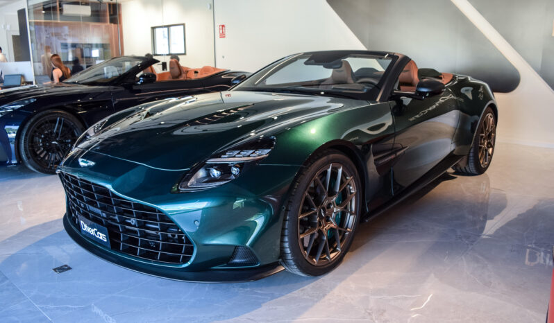 Aston Martin Vanquish Volante lleno