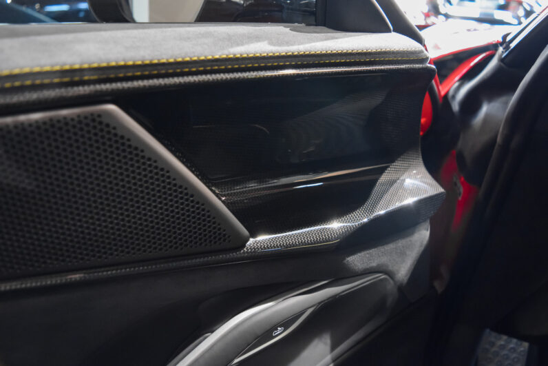 Ferrari Purosangue lleno