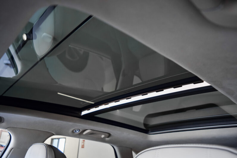 Bentley Bentayga Atelier Edition lleno