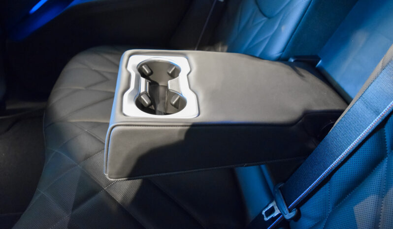 BMW XM 50e lleno