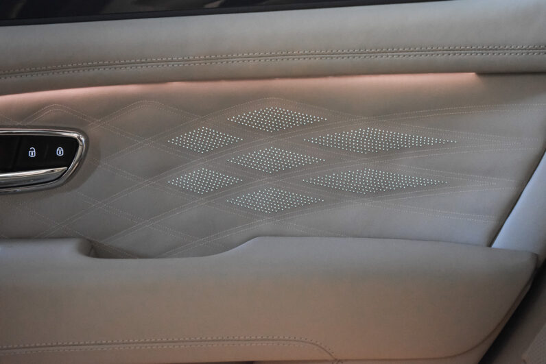 Bentley Bentayga Atelier Edition lleno