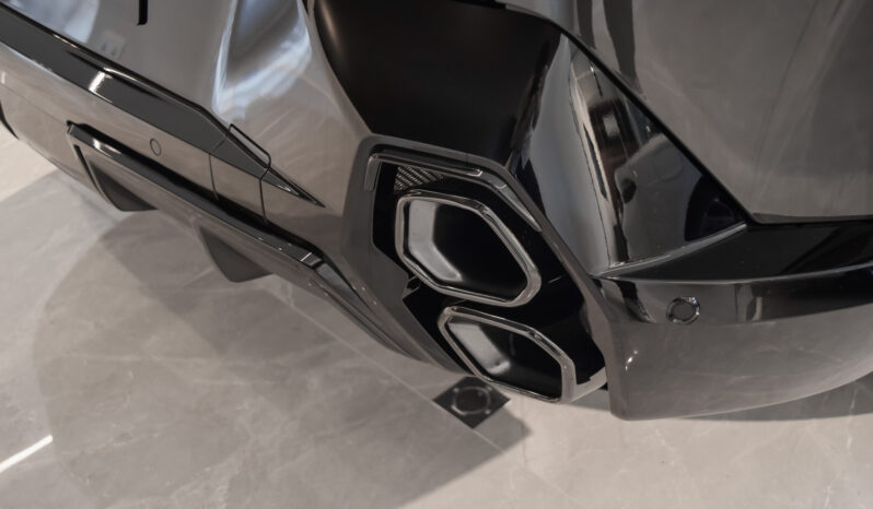 BMW XM 50e lleno