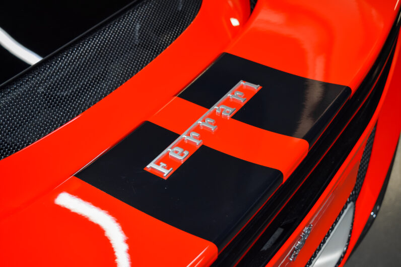 Ferrari 296 GTS lleno