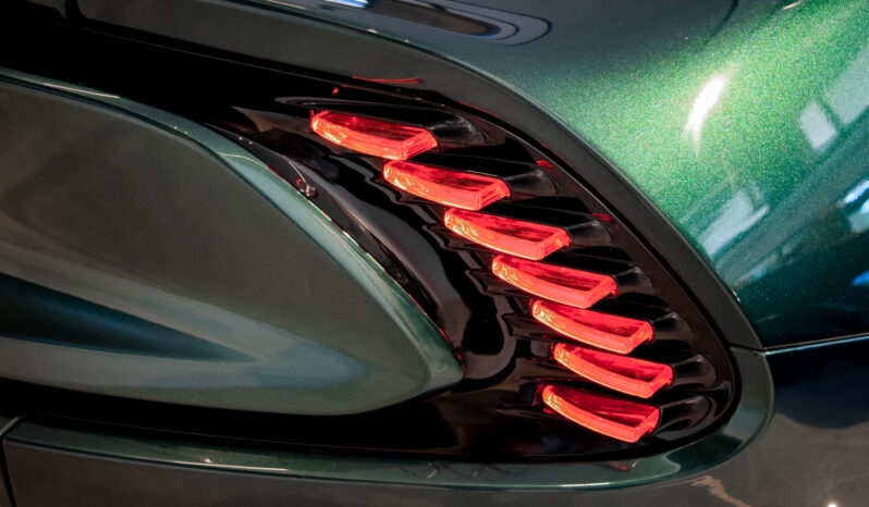Aston Martin Vanquish Volante lleno