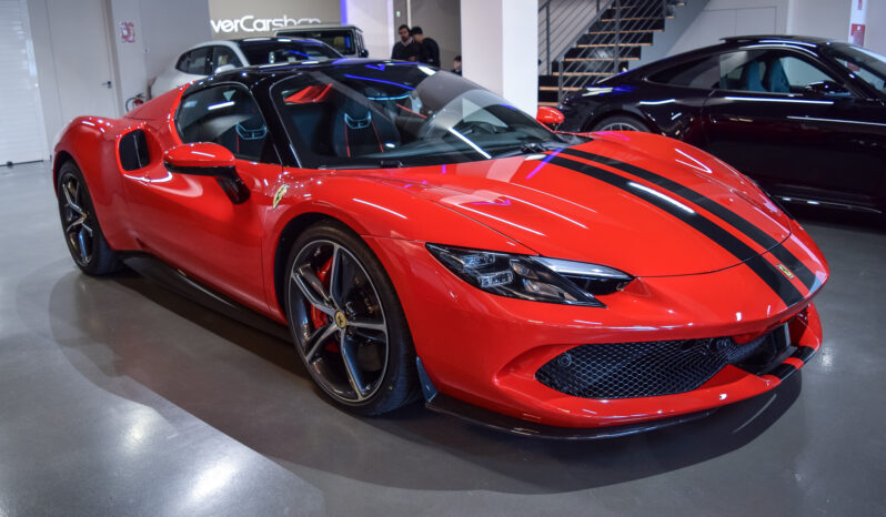 Ferrari 296 GTS lleno