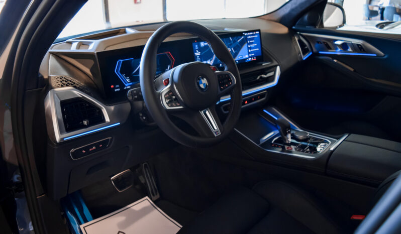 BMW XM 50e lleno