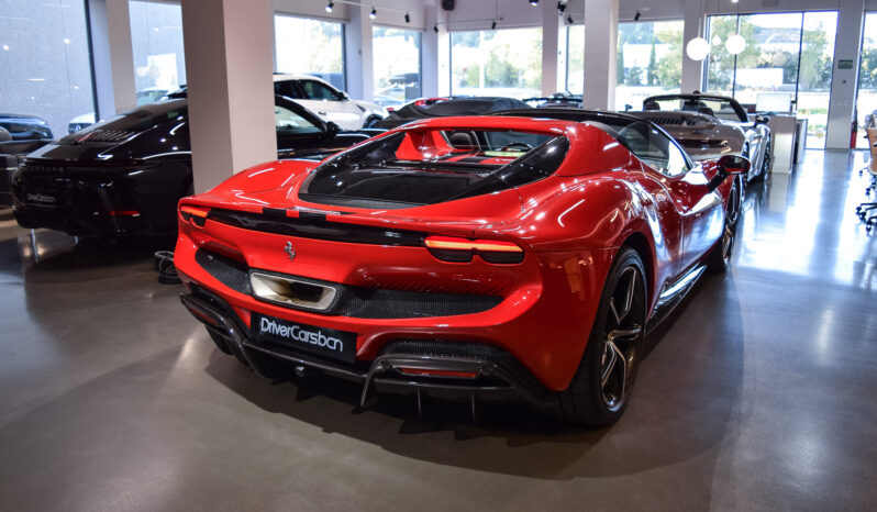 Ferrari 296 GTS lleno