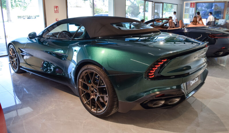 Aston Martin Vanquish Volante lleno
