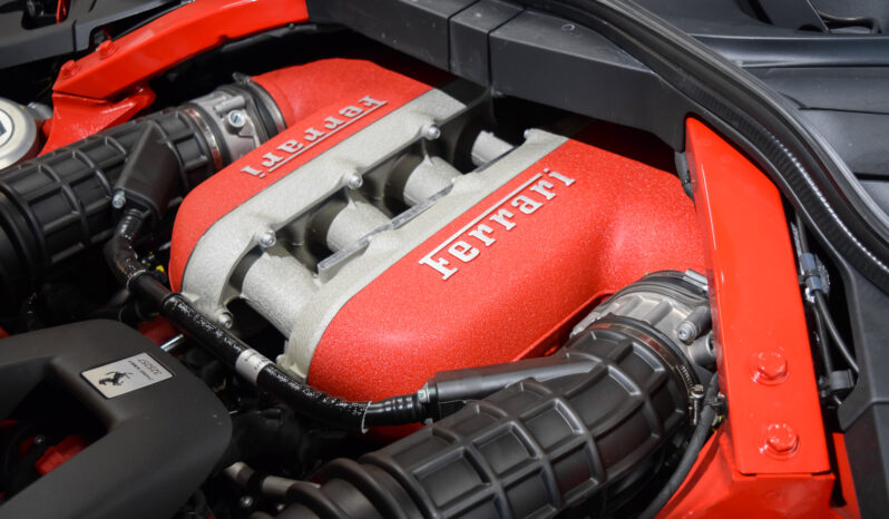 Ferrari Purosangue lleno