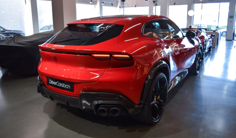 Ferrari Purosangue lleno