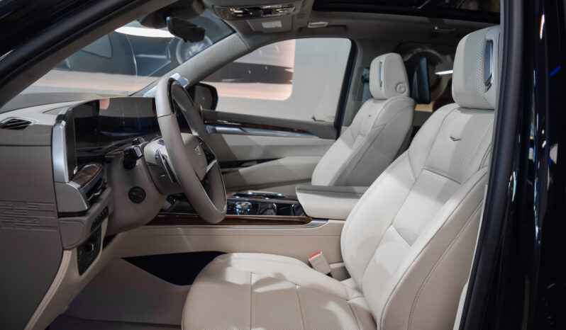 Cadillac Escalade 6.2 V8 Platinum Sport ESV lleno