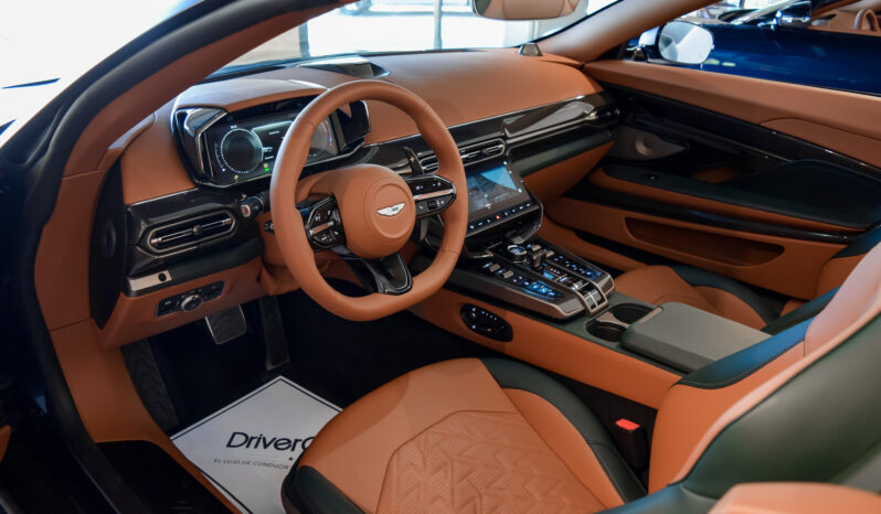 Aston Martin Vanquish Volante lleno
