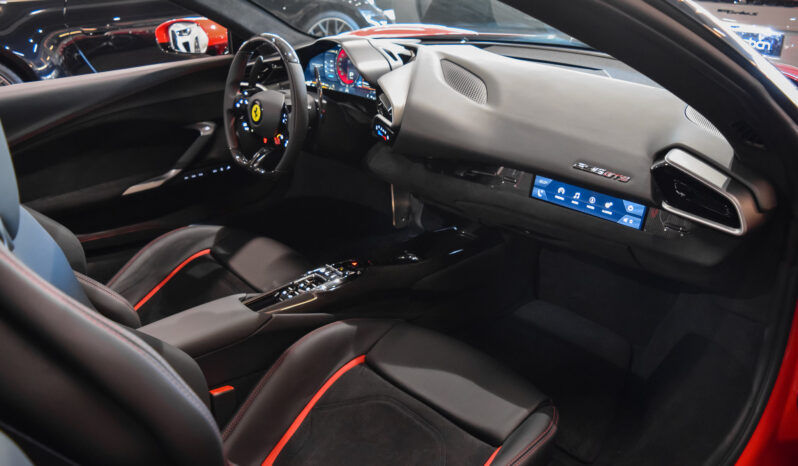 Ferrari 296 GTS lleno