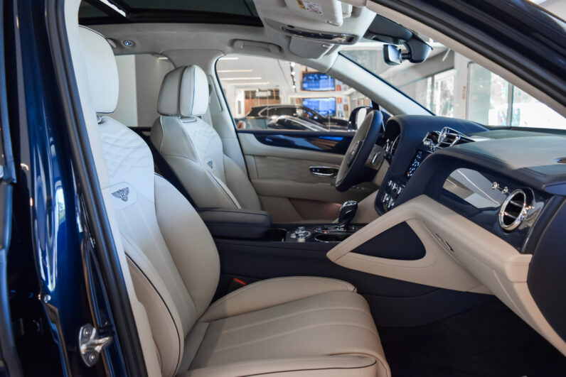 Bentley Bentayga Atelier Edition lleno