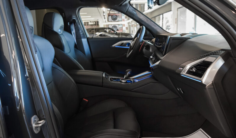 BMW XM 50e lleno