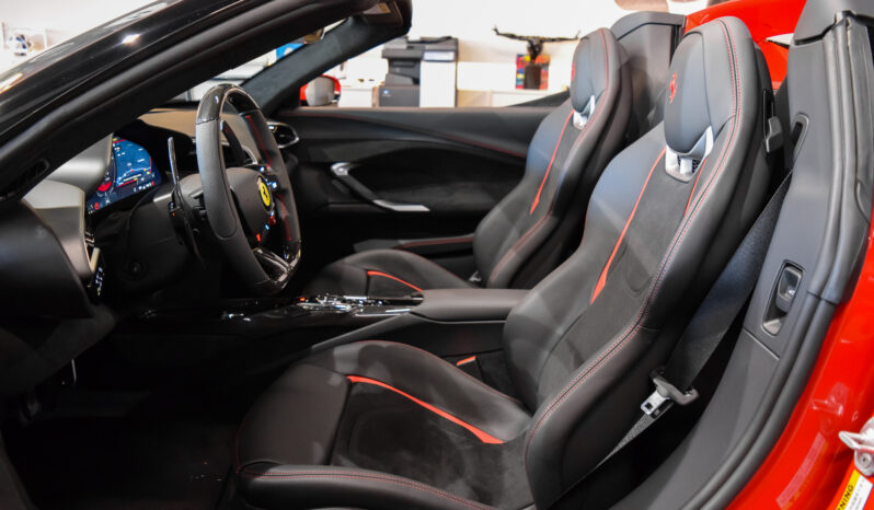 Ferrari 296 GTS lleno