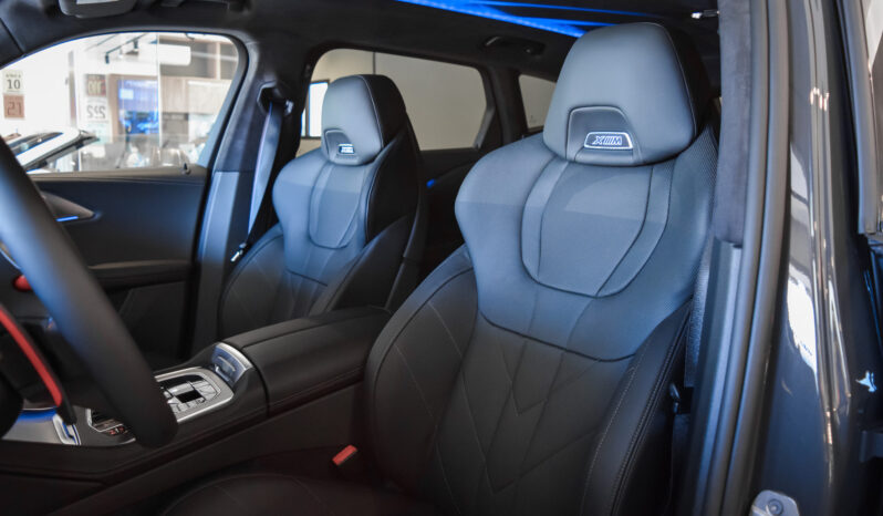 BMW XM 50e lleno