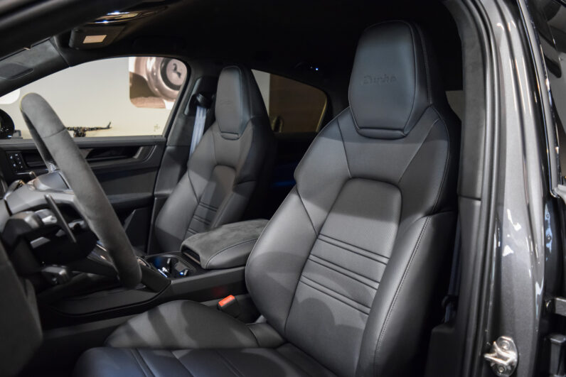 Porsche Cayenne Coupé Turbo E-Hybrid GT lleno