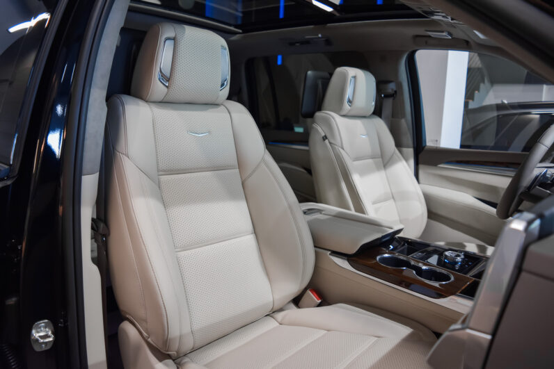 Cadillac Escalade 6.2 V8 Platinum Sport ESV lleno
