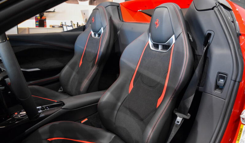 Ferrari 296 GTS lleno