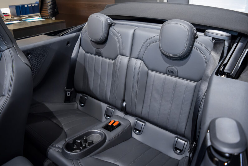 Mini John Cooper Works Cabrio lleno