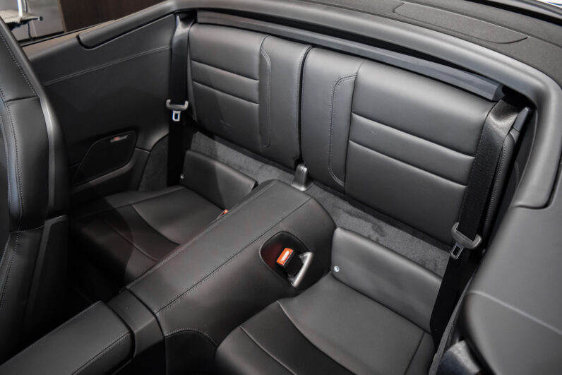 Porsche 911 Carrera 4 S Cabrio lleno