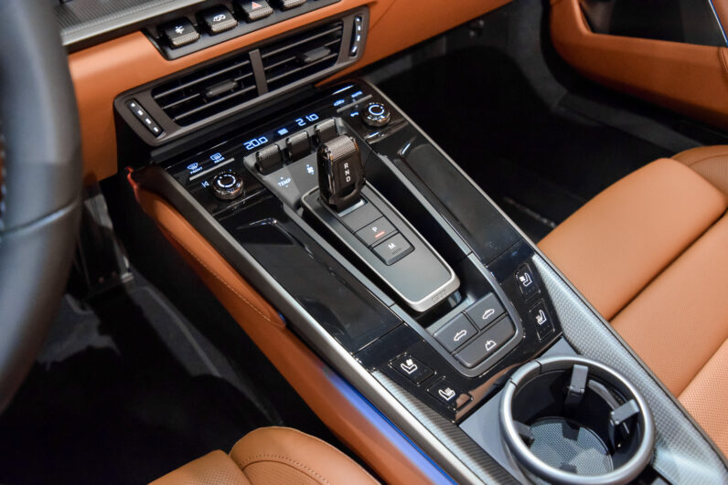 Porsche 911 Turbo S Cabriolet lleno
