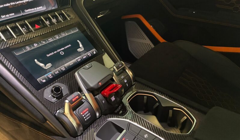 Lamborghini Urus Performante lleno