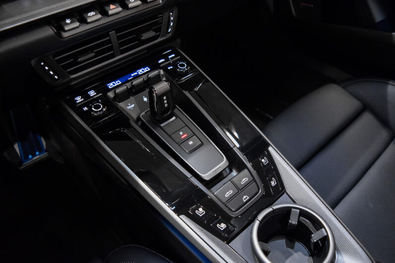 Porsche 911 Carrera 4 S Cabrio lleno