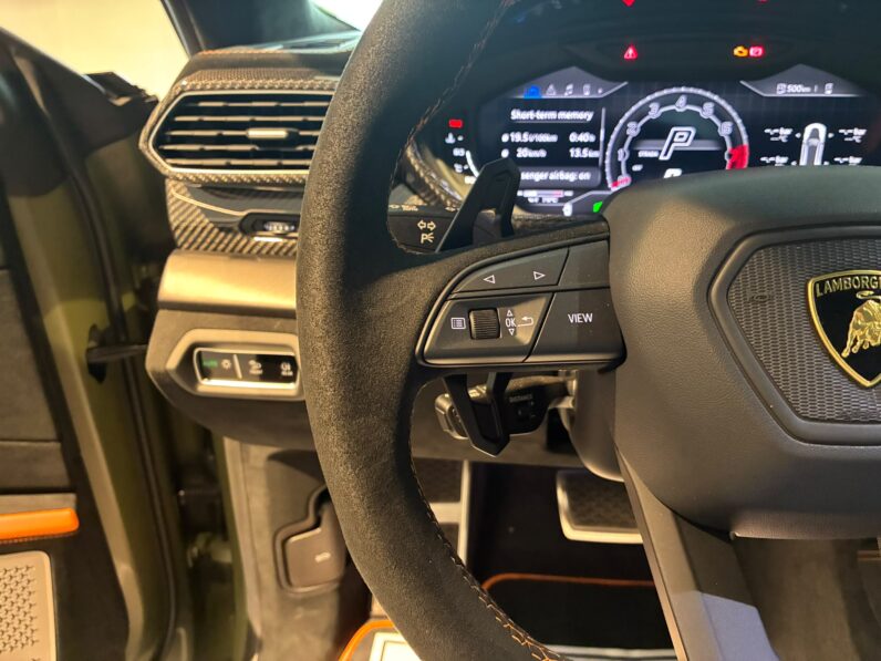 Lamborghini Urus Performante lleno
