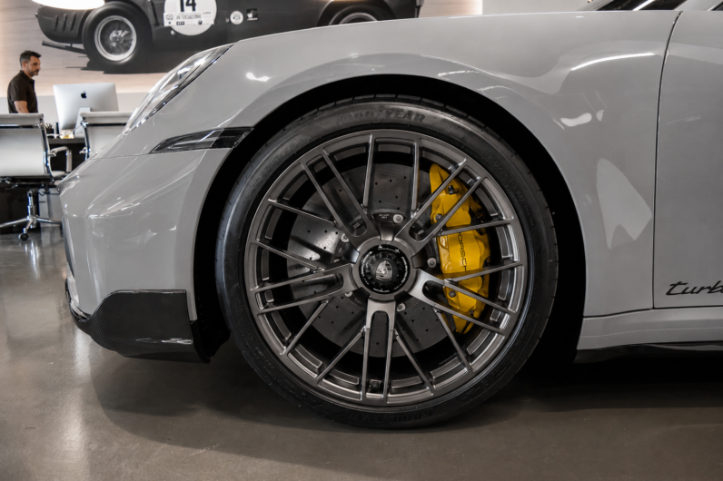 Porsche 911 Turbo S Cabriolet lleno