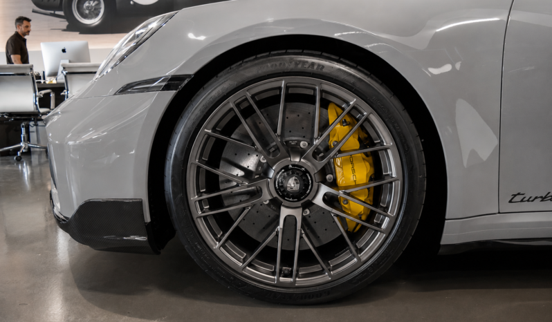 Porsche 911 Turbo S Cabriolet lleno
