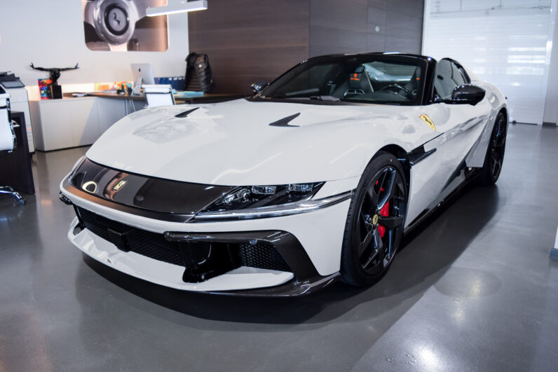 Ferrari 12 Cilindri Spider lleno