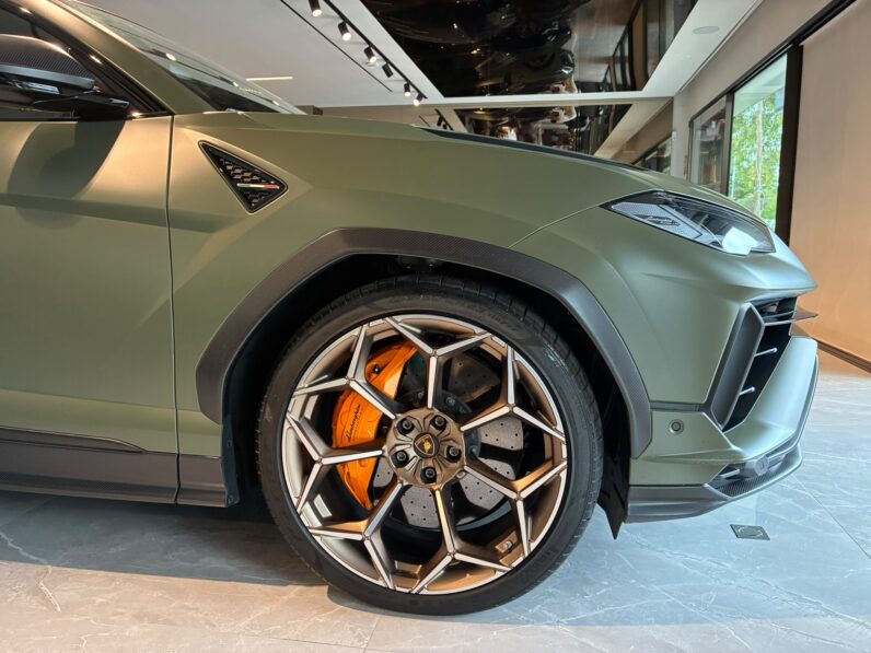 Lamborghini Urus Performante lleno