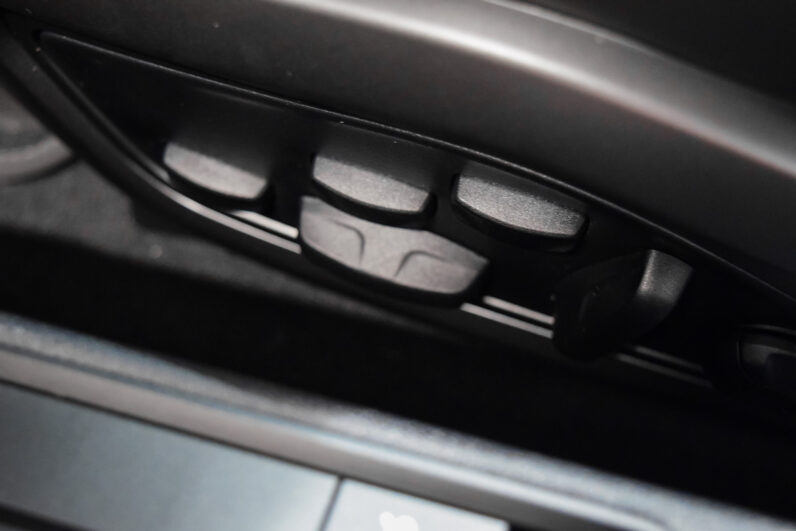 Porsche 911 Carrera 4 S Cabrio lleno