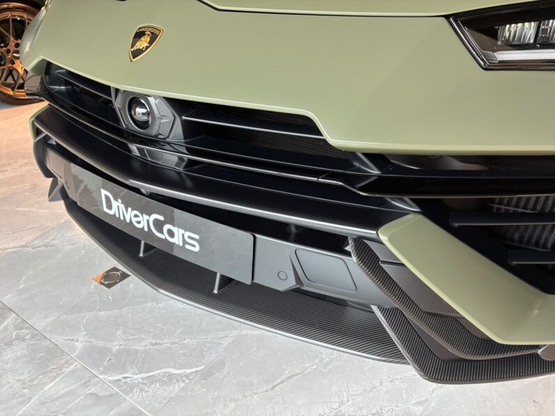 Lamborghini Urus Performante lleno