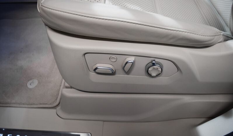 Cadillac Escalade 6.2 V8 Platinum Luxury SWB lleno
