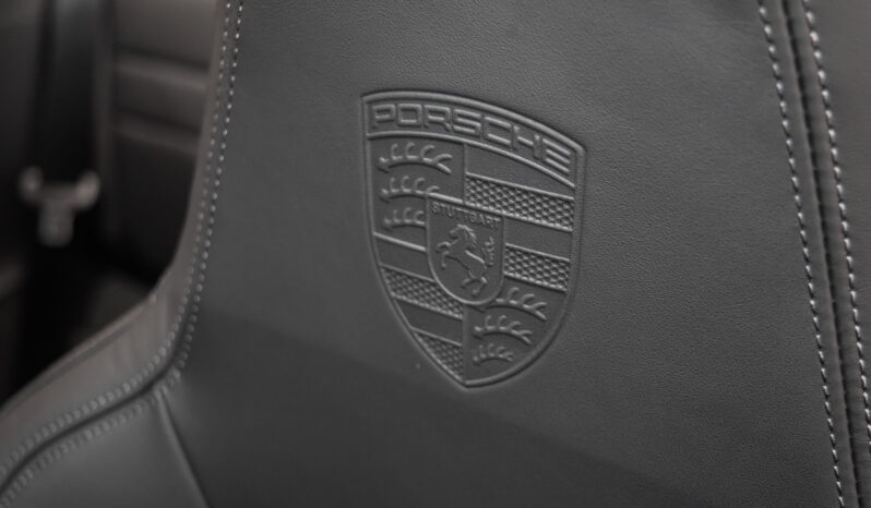 Porsche 911 Carrera 4 S Cabrio lleno