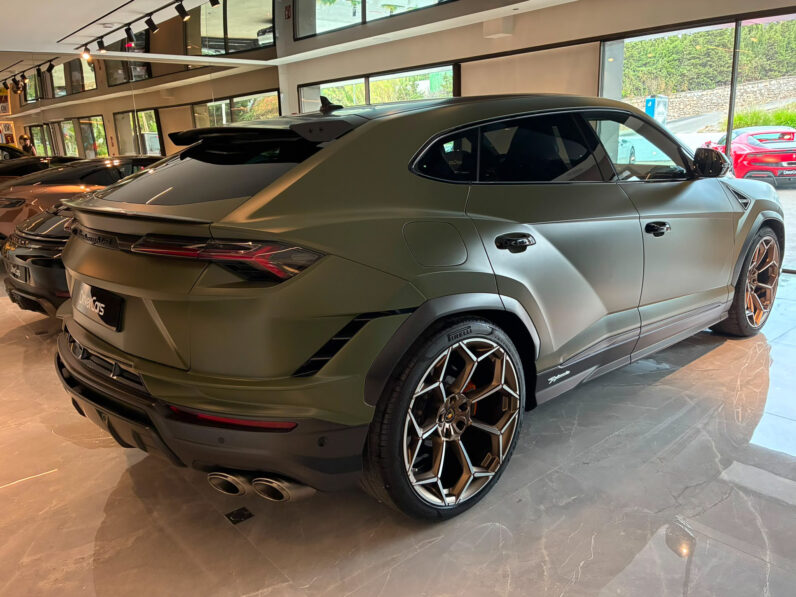 Lamborghini Urus Performante lleno