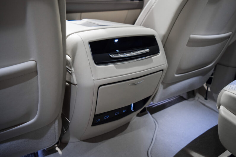 Cadillac Escalade 6.2 V8 Platinum Luxury SWB lleno