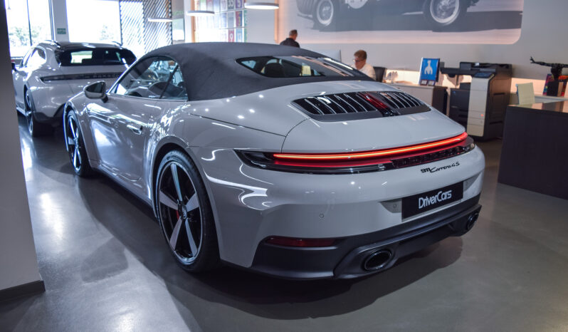 Porsche 911 Carrera 4 S Cabrio lleno