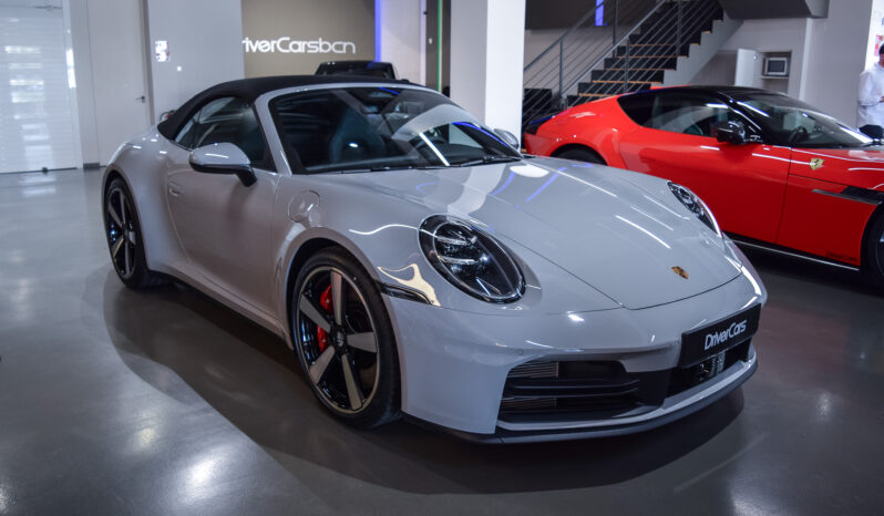 Porsche 911 Carrera 4 S Cabrio lleno